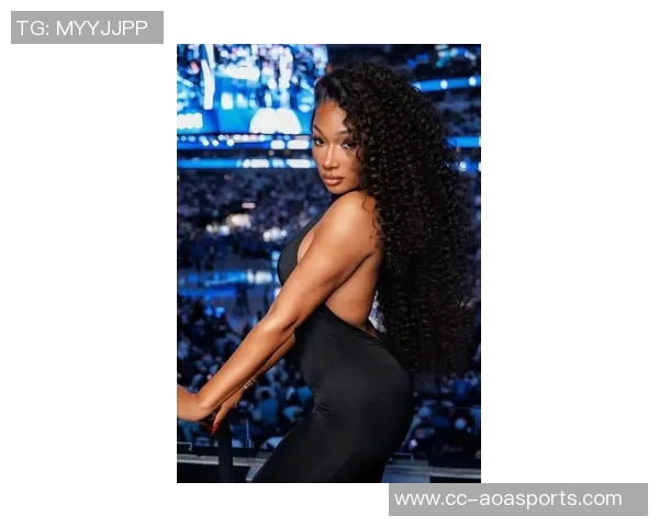 克莱表现平平女友陪伴成亮点7中2仅得8分4板1断三分命中率低迷