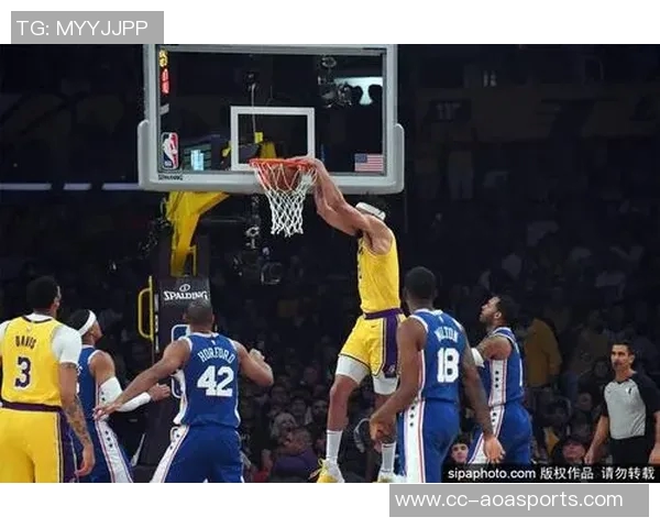 小杨在NBA赛场上体验防守强度与竞争性交学费的成长之路