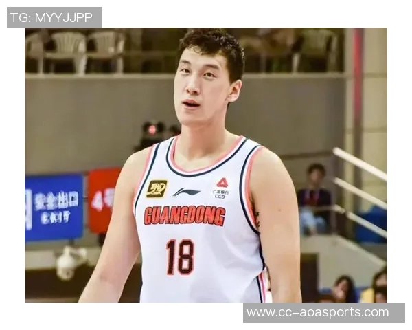 杜润旺分享周鹏与二飞的教导心得球场内外的成长与人生哲学