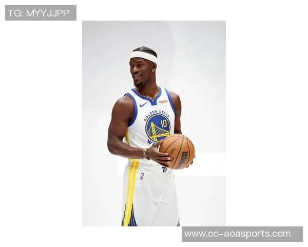 科尔透露巴特勒因脚踝扭伤缺席训练对湖人比赛出战存疑