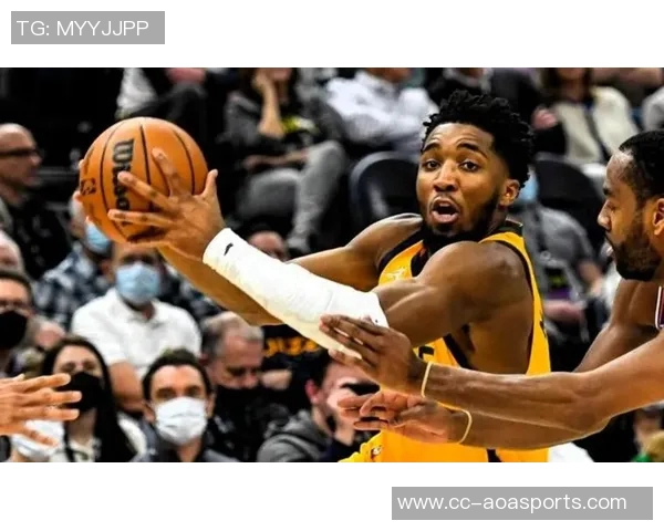 克尼佩尔再创佳绩连续15场命中两记以上三分球刷新新秀历史纪录