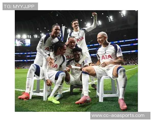 加纳主帅现场观战热刺却遭噩耗库杜斯19分钟伤退无缘非洲杯正赛 加纳主帅现场观战热刺却遭噩耗库杜斯19分钟伤退无缘非洲杯正赛